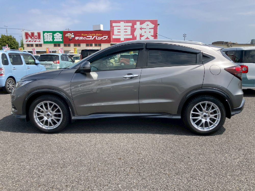 ホンダ　ヴェゼル　ツーリングホンダセンシング　7枚目