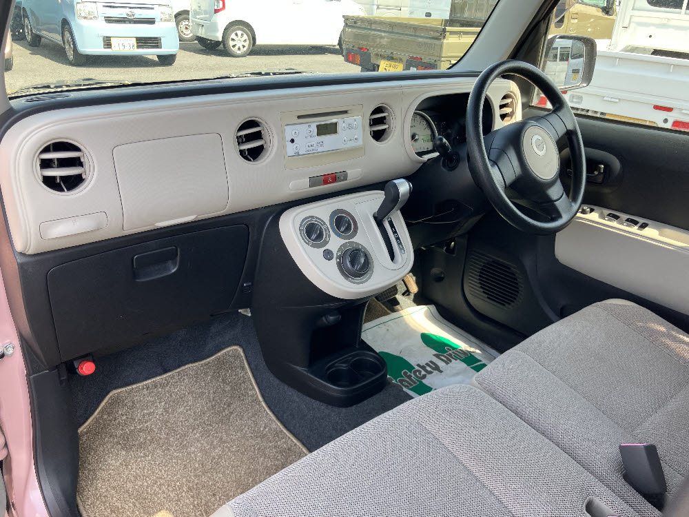 ダイハツ　ミラココア　L2枚目