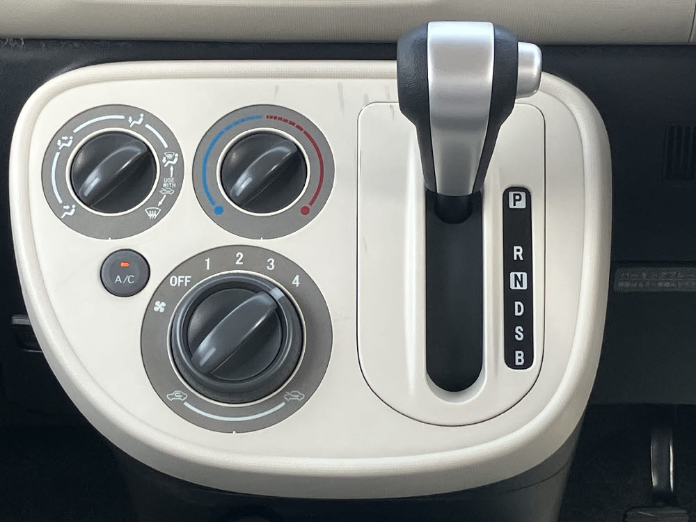 ダイハツ　ミラココア　L6枚目