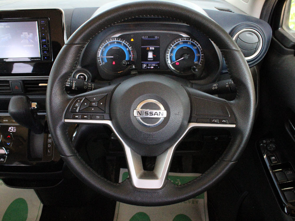 ニッサン　デイズ　ハイウェイスターX19枚目