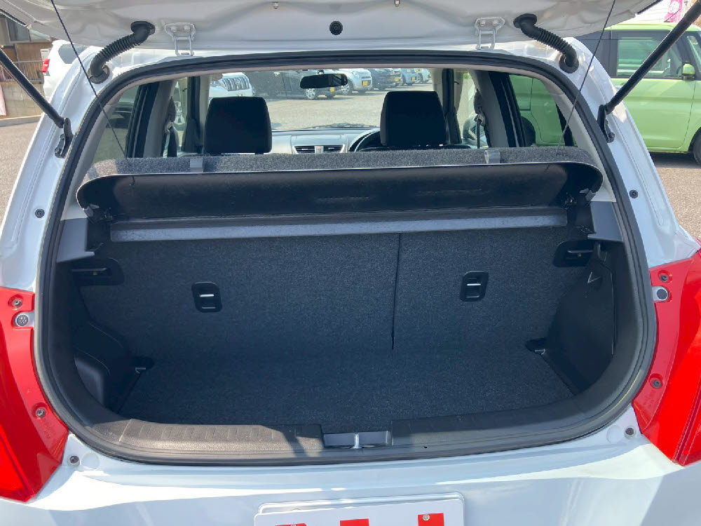 スズキ　スイフト　XG-DJE9枚目