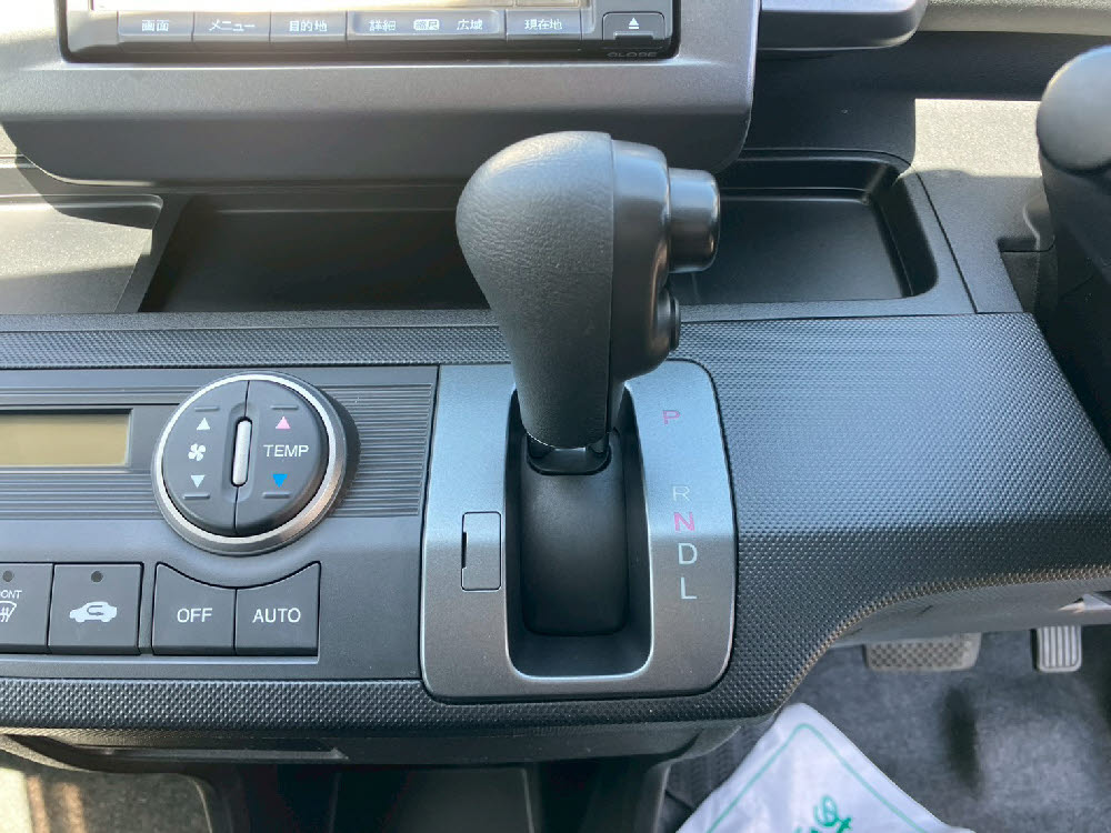 ホンダ　フリード　G・Lパッケージ12枚目