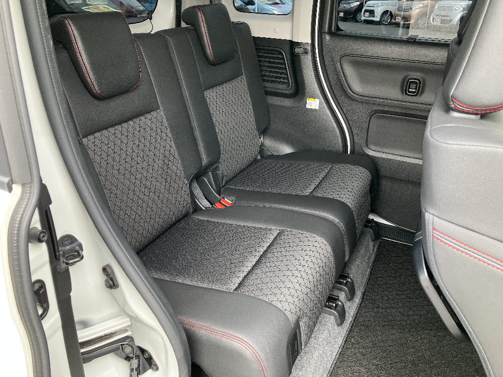 マツダ　フレアワゴンカスタムスタイル　XT　4WD 11枚目