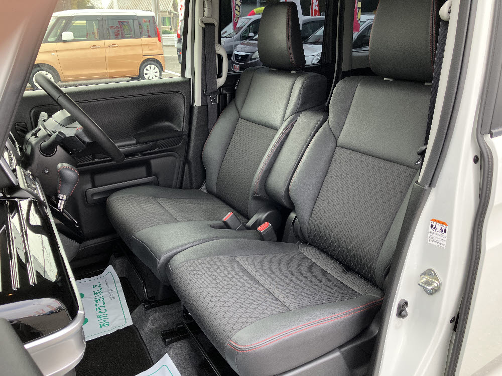 マツダ　フレアワゴンカスタムスタイル　XT　4WD 4枚目