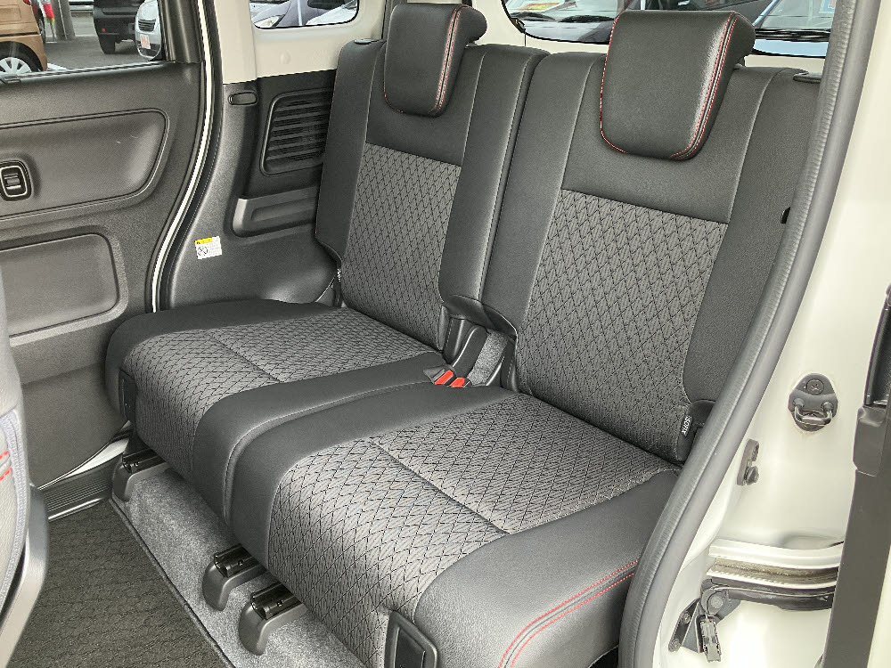 マツダ　フレアワゴンカスタムスタイル　XT　4WD 5枚目