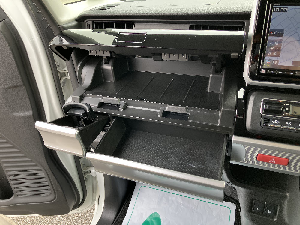 マツダ　フレアワゴンカスタムスタイル　XT　4WD 8枚目