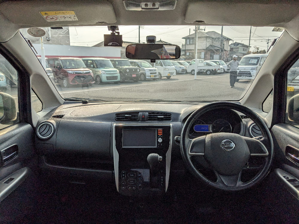 ニッサン　デイズ　ハイウェイスターJ13枚目