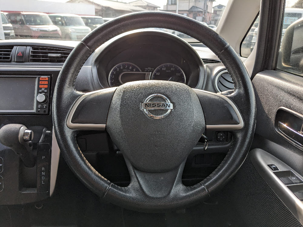 ニッサン　デイズ　ハイウェイスターJ14枚目