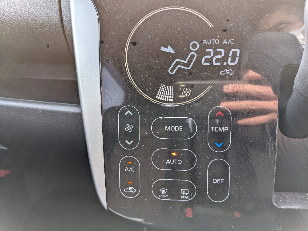 ニッサン　デイズ　ハイウェイスターJ18枚目