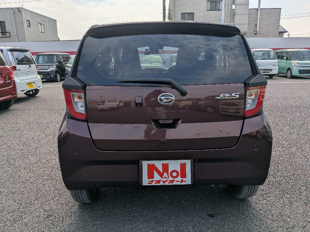 ダイハツ　ミライース　XリミテッドSAⅢ9枚目