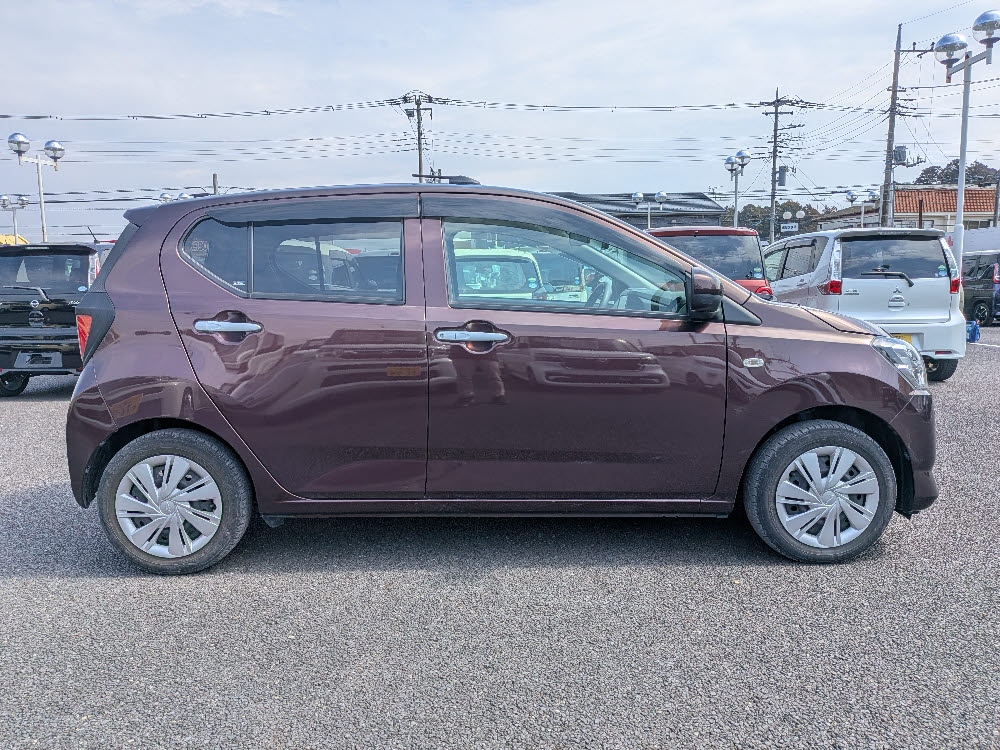 ダイハツ　ミライース　XリミテッドSAⅢ3枚目