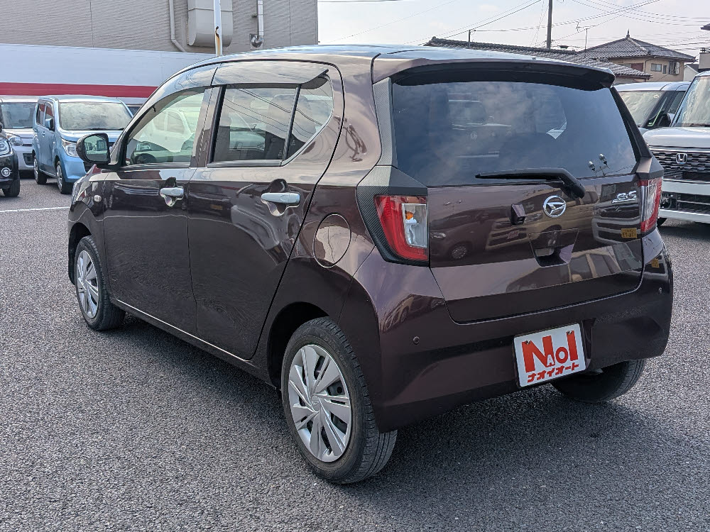 ダイハツ　ミライース　XリミテッドSAⅢ5枚目