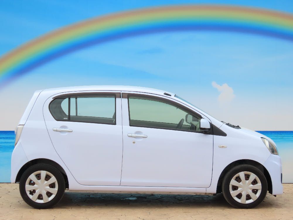 ダイハツ　ミライース　L-SA3枚目