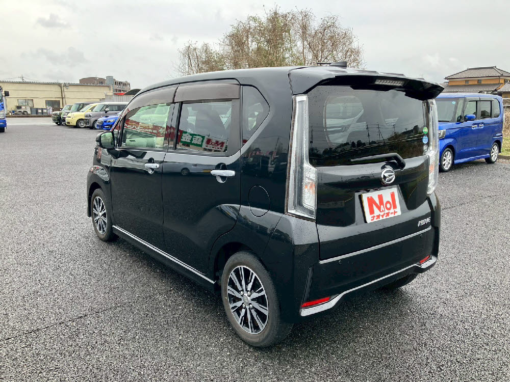 ダイハツ　ムーヴカスタム　XリミテッドSAⅢ6枚目