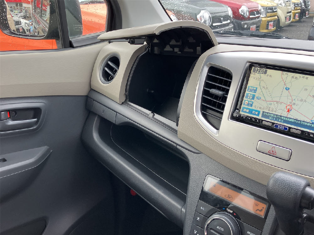 スズキ　ワゴンＲ　FX　17枚目