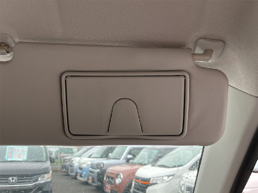 スズキ　ワゴンＲ　FX　18枚目