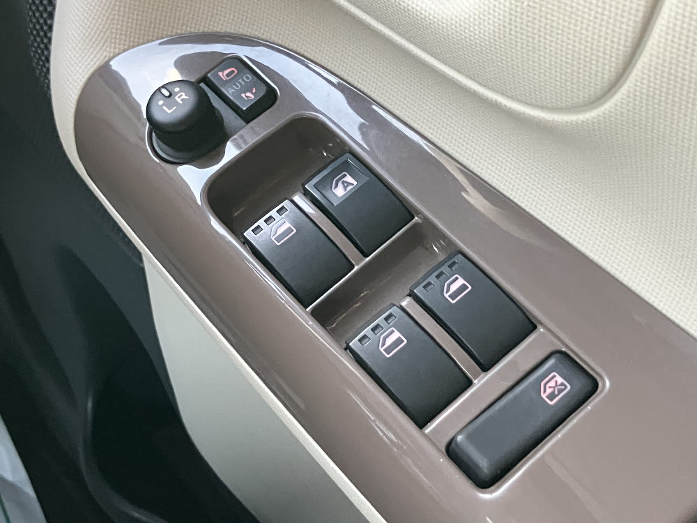 ダイハツ　ムーヴキャンバス X LTDメイクアップ SA311枚目