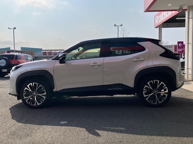 トヨタ　ヤリスクロスハイブリッド　Z7枚目