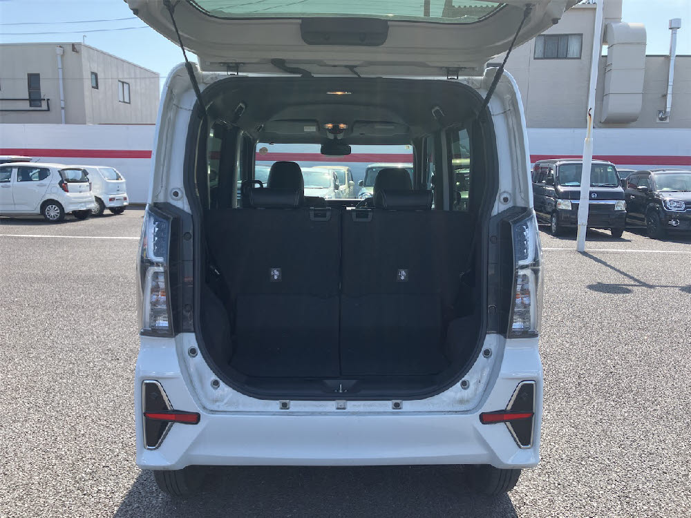 ダイハツ　タントカスタム X スタイルセレクション10枚目