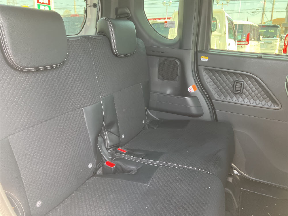 ダイハツ　タントカスタム X スタイルセレクション12枚目