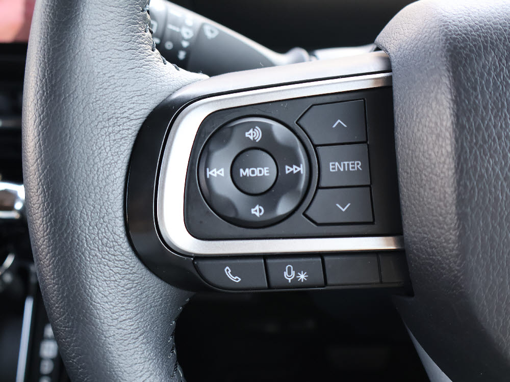 ダイハツ　タントカスタム　RS16枚目