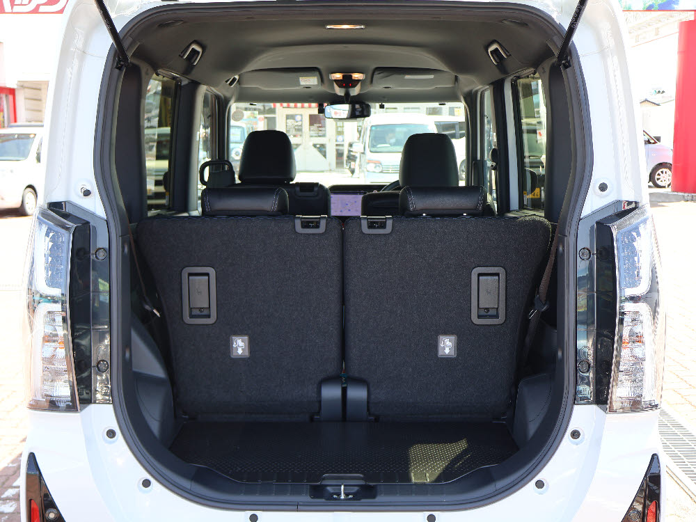 ダイハツ　タントカスタム　RS5枚目