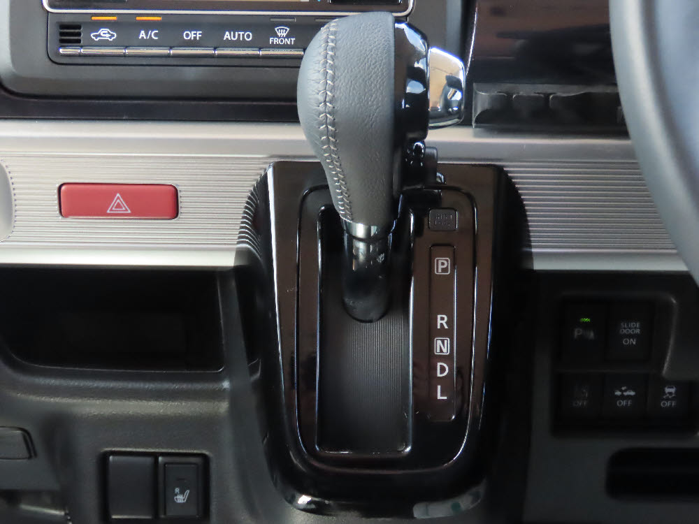 スズキ　スペーシアカスタム　HYBRID　XS13枚目