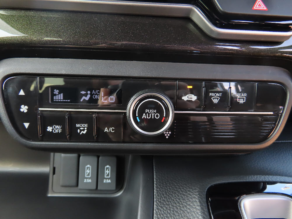 ホンダ　Ｎ ＢＯＸカスタム　G・Lホンダセンシング12枚目