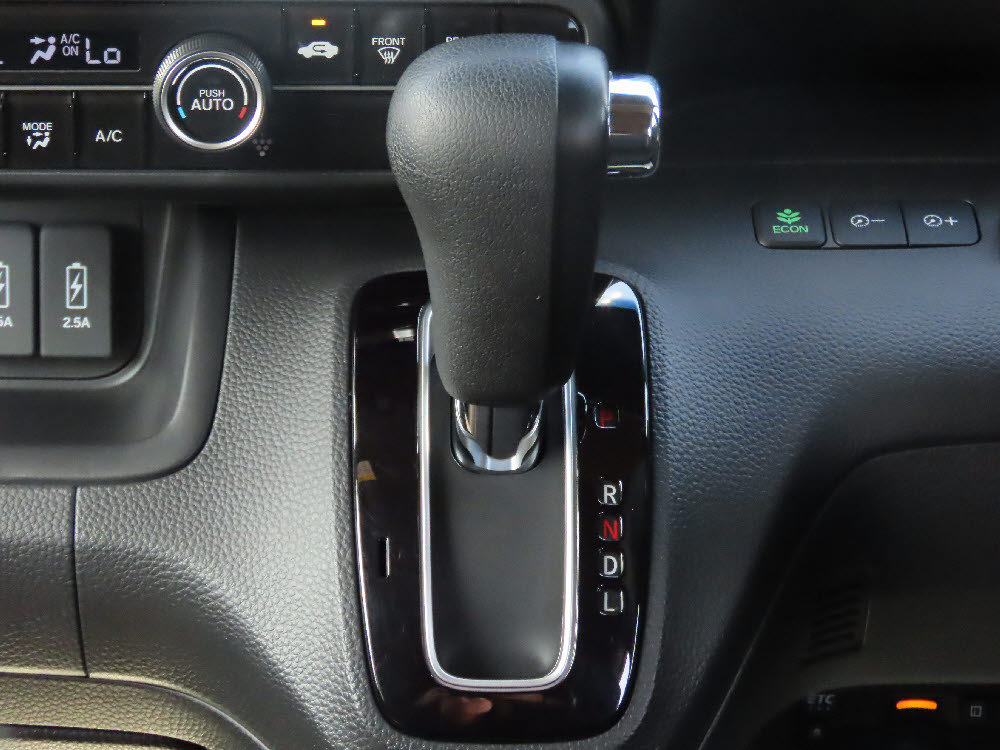 ホンダ　Ｎ ＢＯＸカスタム　G・Lホンダセンシング13枚目