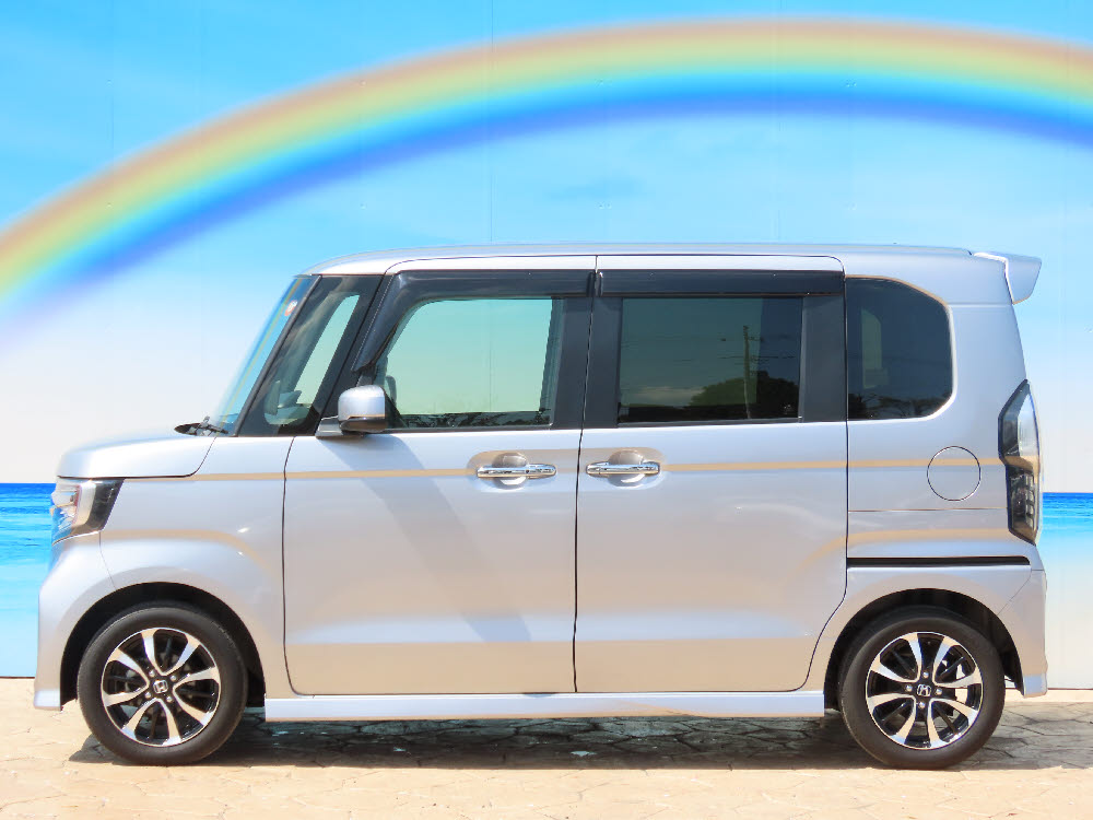 ホンダ　Ｎ ＢＯＸカスタム　G・Lホンダセンシング7枚目