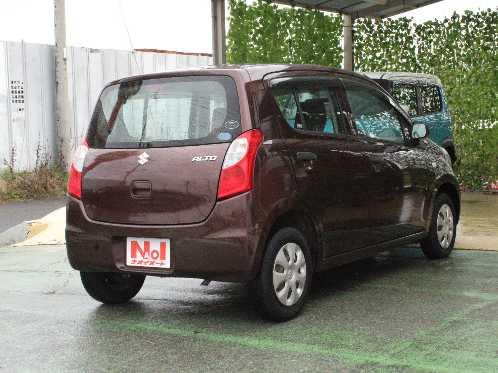 スズキ　アルト　F4枚目