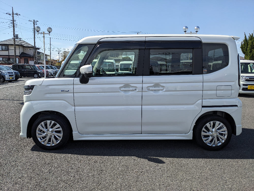 スズキ　スペーシアカスタムHYBRID　GS4枚目