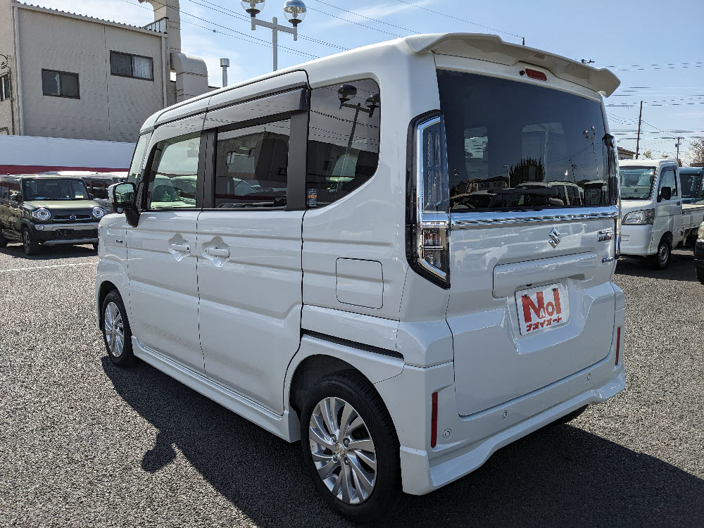 スズキ　スペーシアカスタムHYBRID　GS5枚目