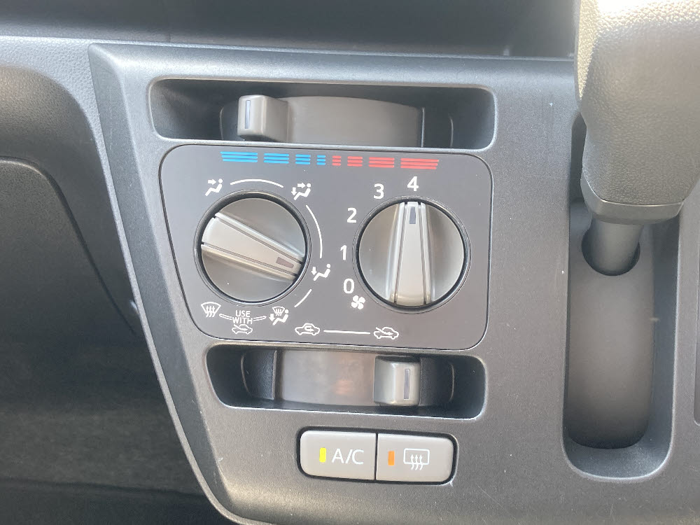 ダイハツ　ミライース　L-SAⅢ14枚目