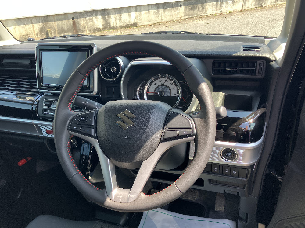 スズキ　スペーシアカスタム ハイブリッド XS6枚目