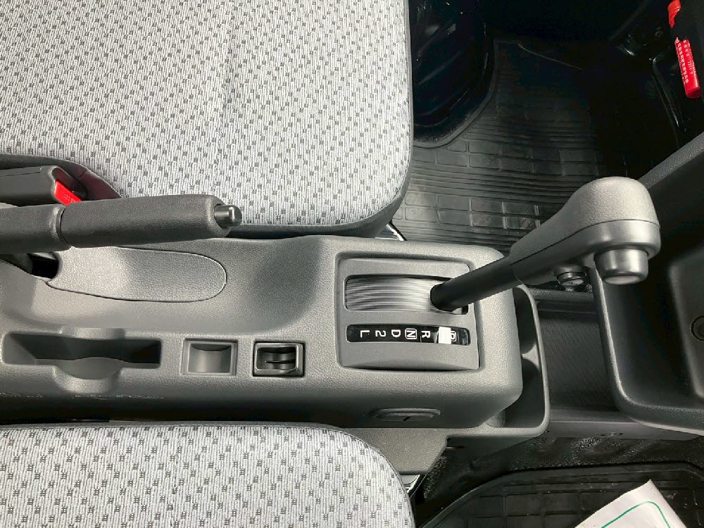 スズキ　キャリィトラック　KC AC・PS　4WD　AT 14枚目