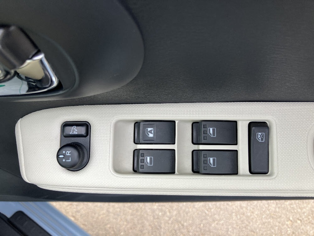 ダイハツ　ミラココア　プラスX12枚目