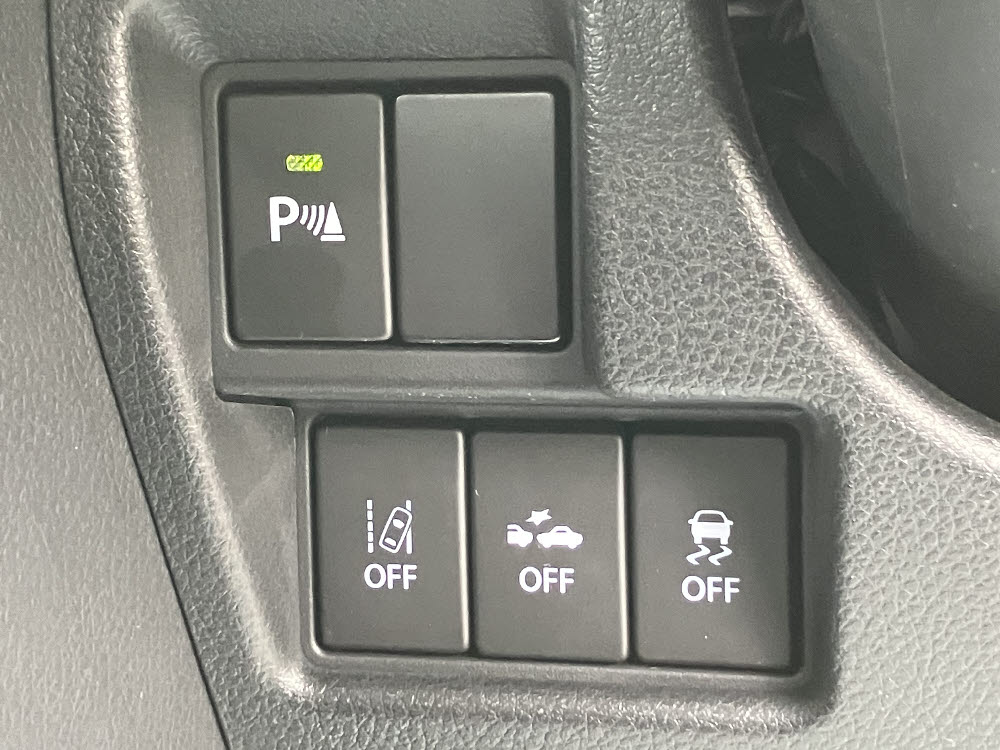 スズキ　スペーシア　HYBRID G11枚目