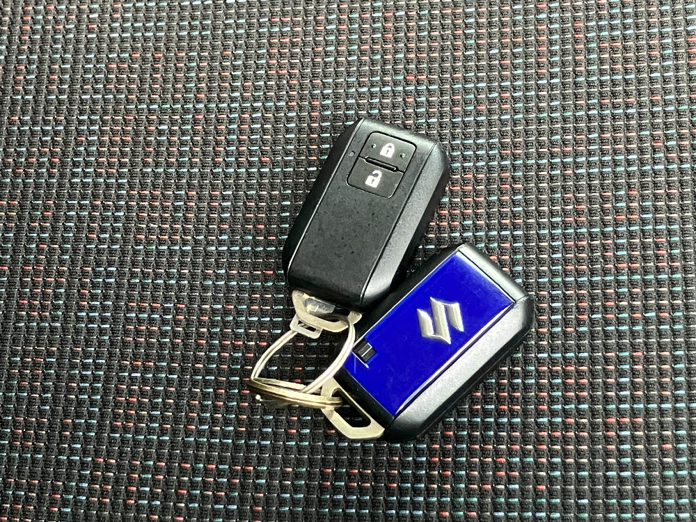 スズキ　スペーシア　HYBRID G12枚目