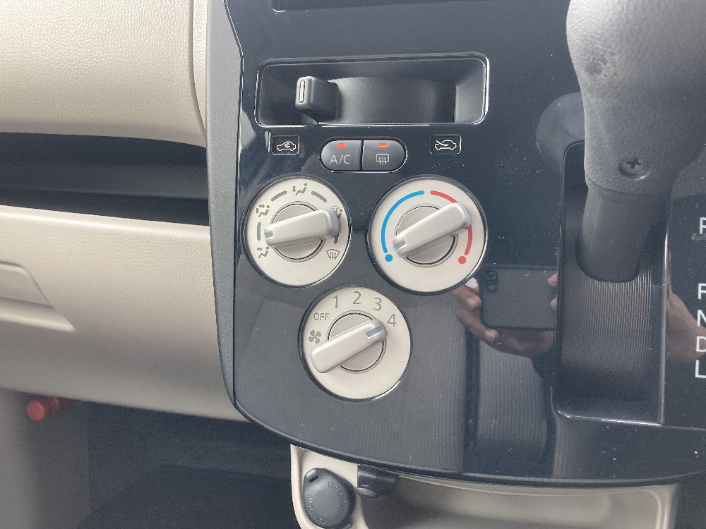 ニッサン　デイズ　J15枚目