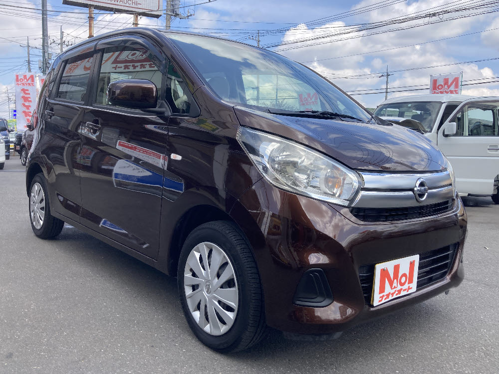 ニッサン　デイズ　J2枚目