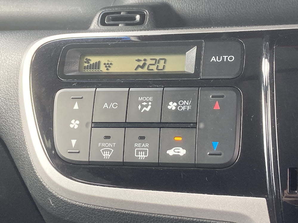 ホンダ　Ｎ ＢＯＸ　G・SSパッケージ16枚目