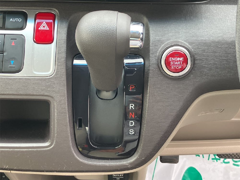 ホンダ　Ｎ ＯＮＥ　ツアラーLパッケージ16枚目