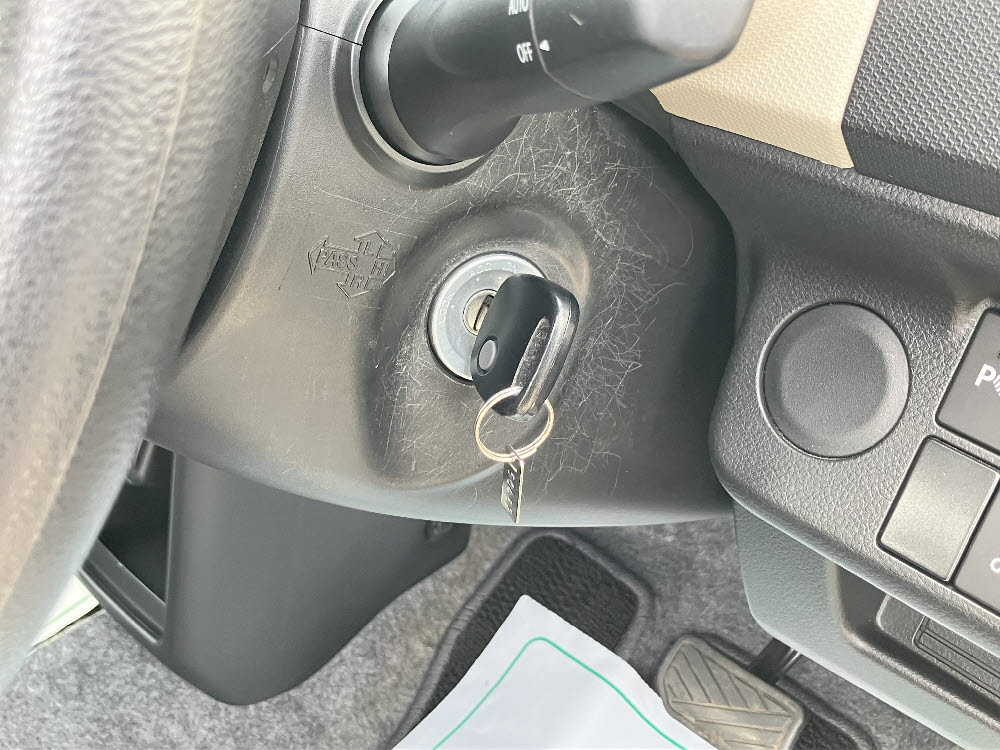 スズキ　アルト　F セーフティーサポート装着車11枚目