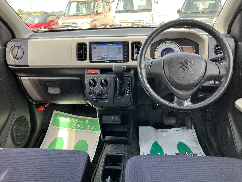 スズキ　アルト　F セーフティーサポート装着車4枚目