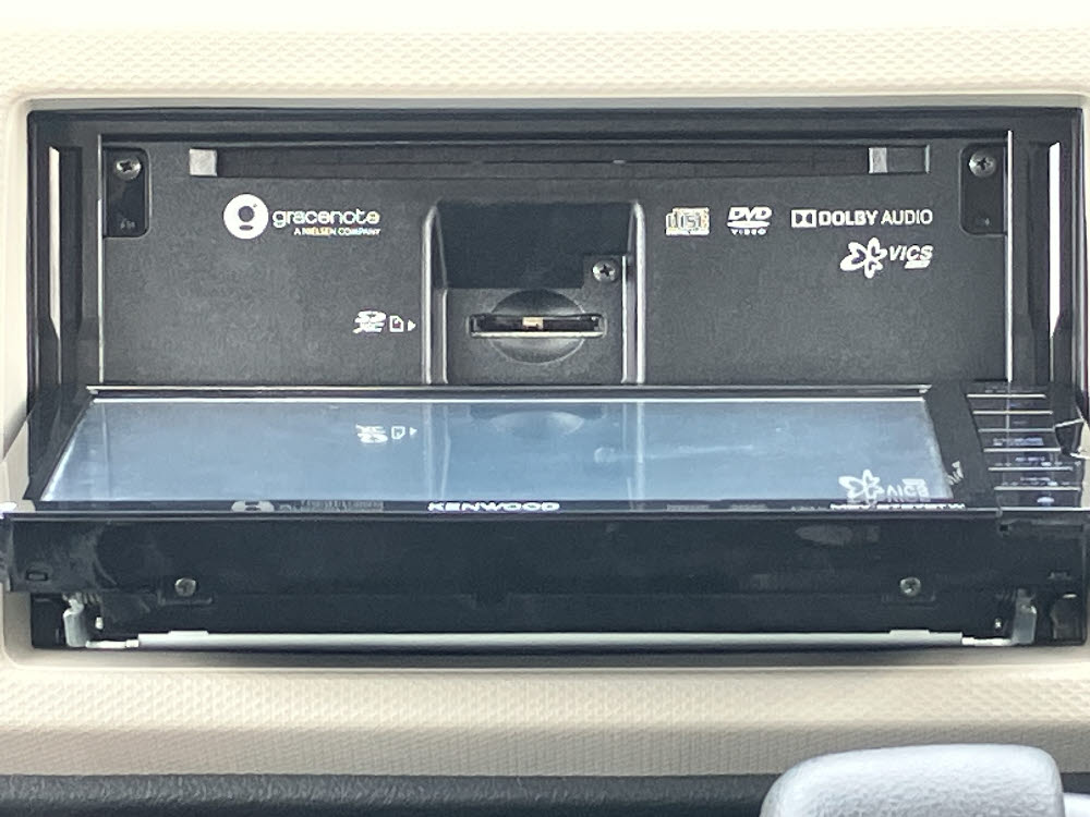 スズキ　アルト　F セーフティーサポート装着車8枚目