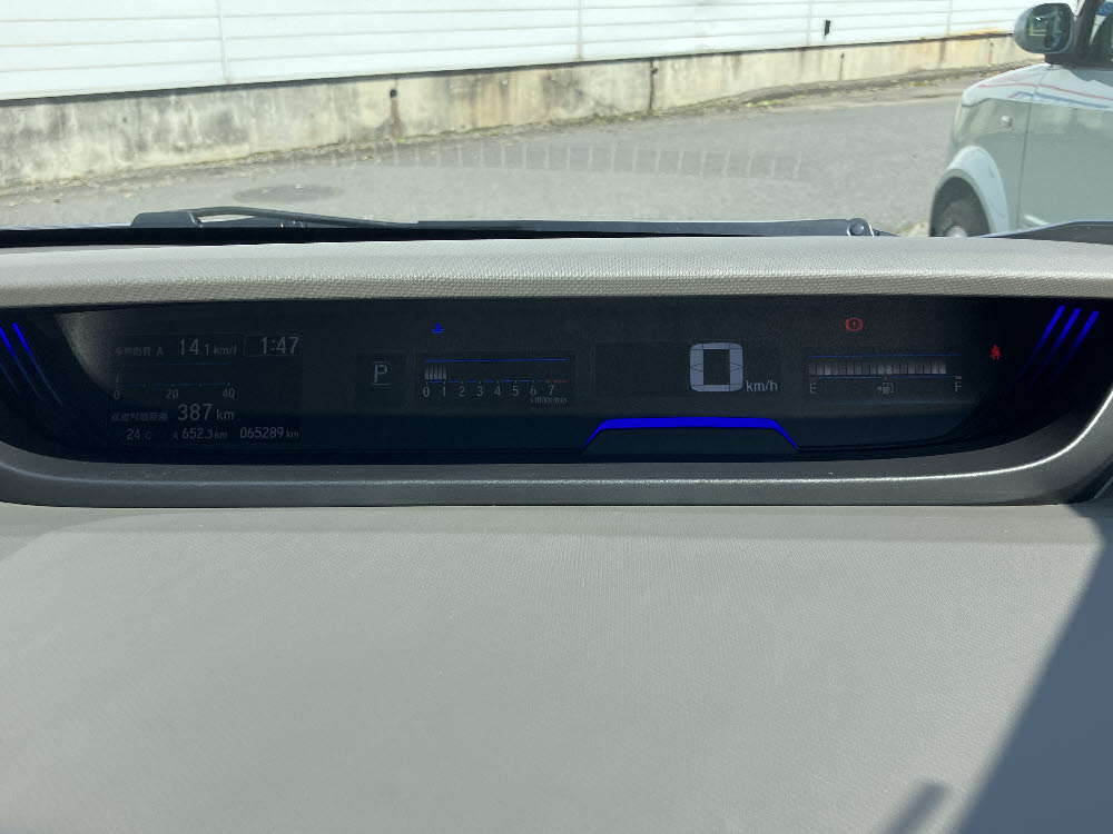 ホンダ　フリード　G・Honda SENSING　レンタアップ15枚目