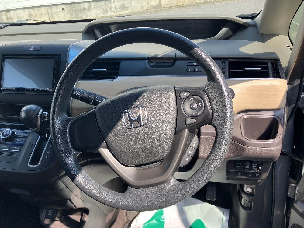 ホンダ　フリード　G・Honda SENSING　レンタアップ6枚目
