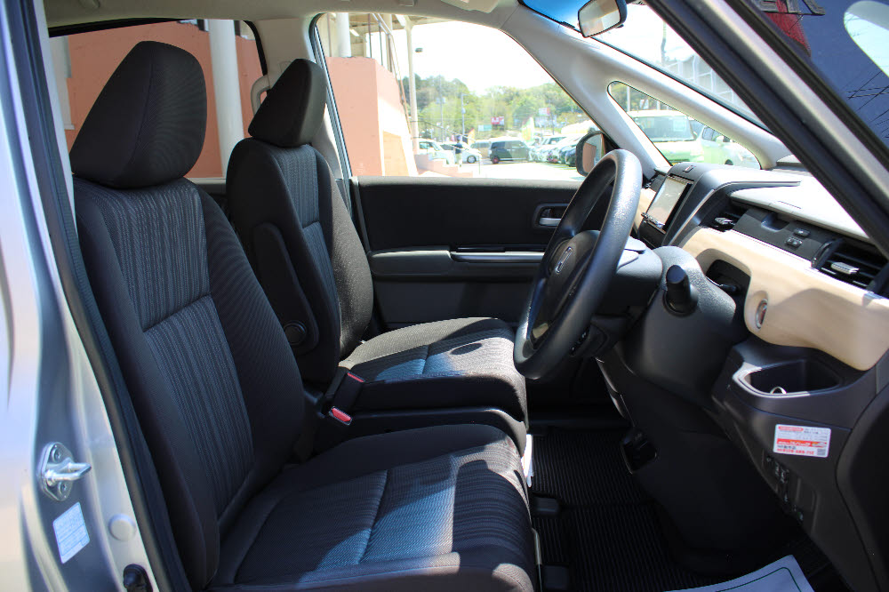 ホンダ　フリード　G・Honda SENSING　レンタアップ17枚目