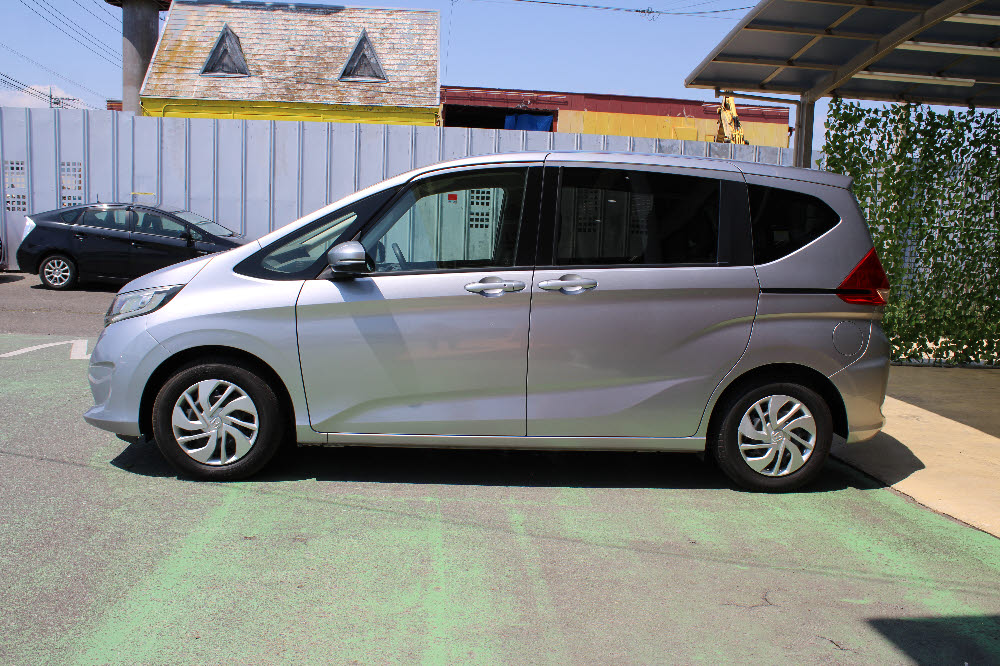 ホンダ　フリード　G・Honda SENSING　レンタアップ7枚目